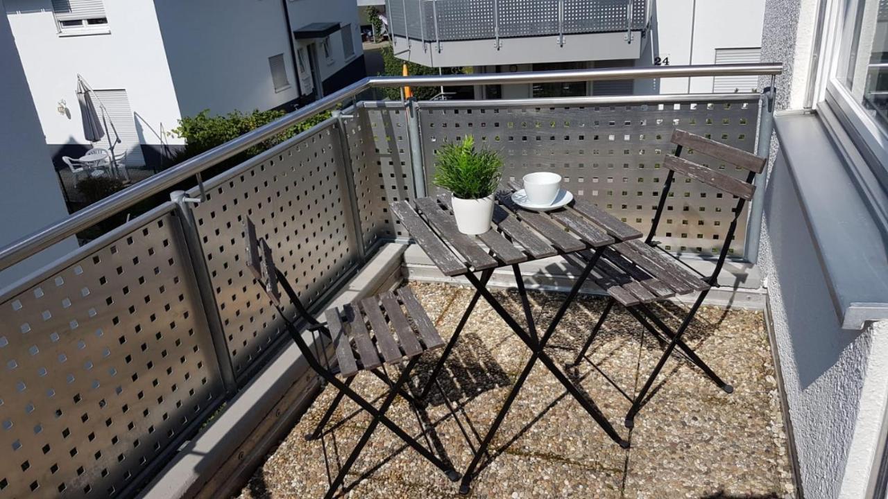 Ferien- Und Businessapartment I Modern Mit Wlan Und Parkplatz Nahe Zentrum, Automobil- Und Tech-Firmen, Messe Renningen Exteriör bild